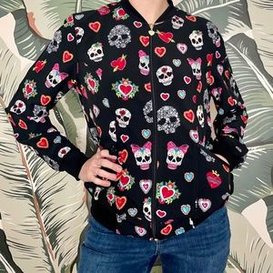 Scrub top with zipper - Dia de los muertos - Day of the dead - sugar skulls